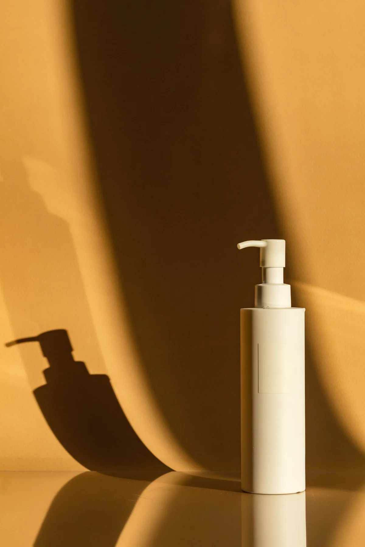 Daily Makeup Remover — editorial illustration